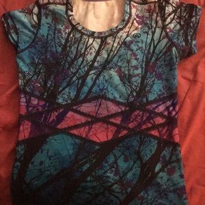 InknBurn women’s medium skylight athletic shirt